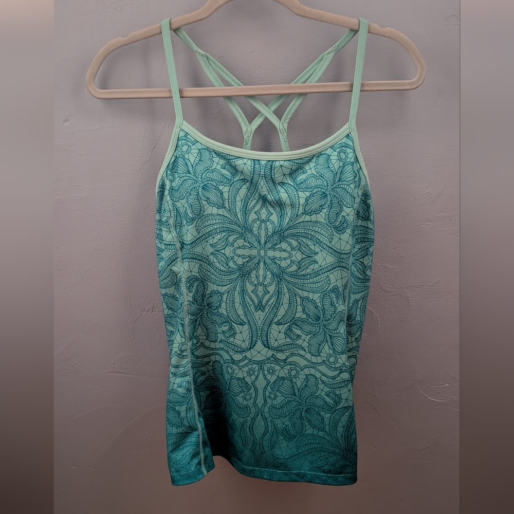 🍇 Athleta Harmonious Mandala Turquoise Ombre Athletic Tank